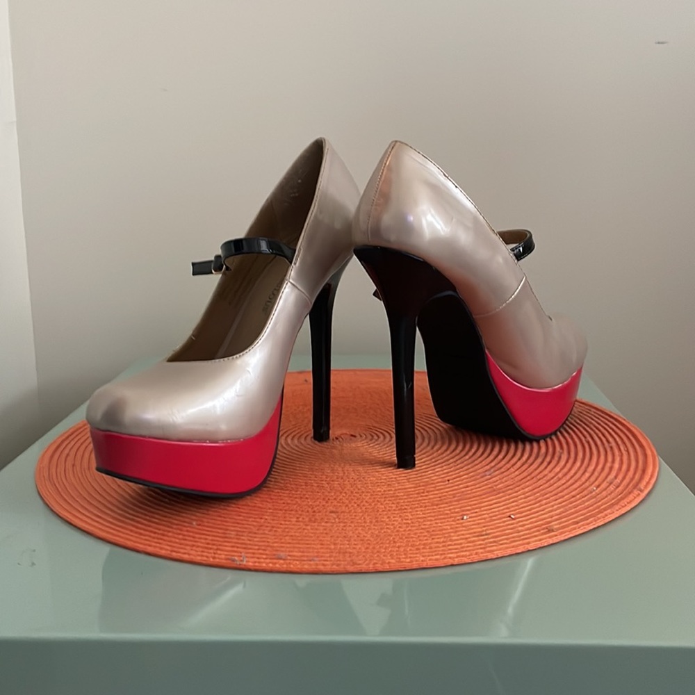 Shoes - Picture 3 of 3